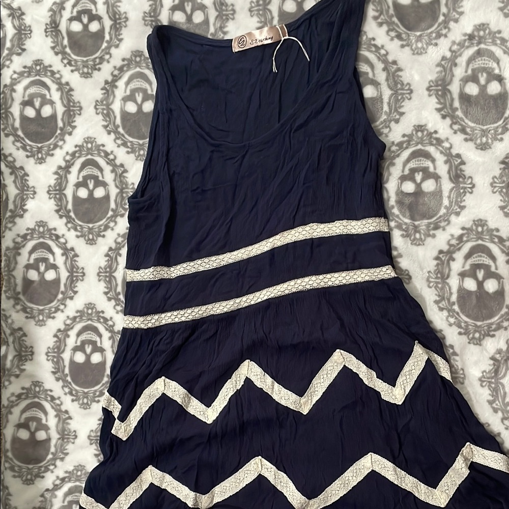 BCBGeneration Navy and White Zigzag Dress